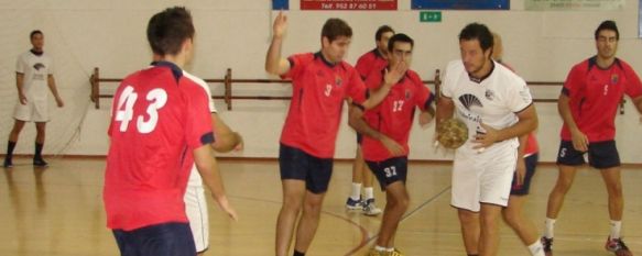 Celes debutó con la A.D. Balonmano Ronda en partido oficial. // Miguel Ángel Navarro Mamely