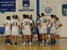 Los rondeños se mostraron muy superiores al Balonmano Dos Hermanas.  // Miguel Ángel Navarro Mamely