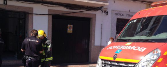 Policía Nacional, Policía Local, Bomberos y Servicios Sanitarios han acudido a la zona. // CharryTV