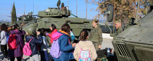 Miembros de La Legión han participado en las actividades organizadas por el centro. // Gabinete de Prensa Ayto. Ronda.