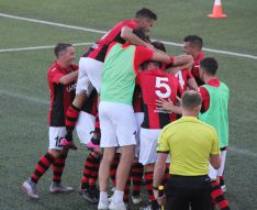 El Lincoln dio la sorpresa en el partido de ida y se impuso con un gol de Lee Casciaro // Manolo Guerrero