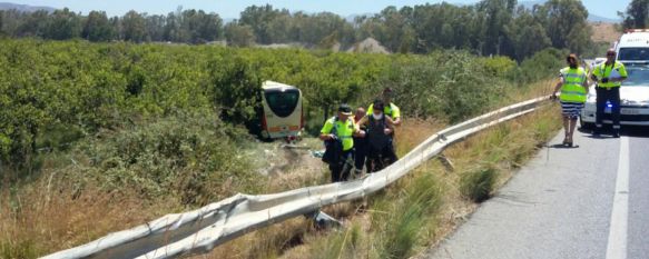 Varios rondeños resultan heridos leves en el accidente mortal registrado en la A-357, Viajaban en el bus que cubría la línea Ronda - Málaga que colisionó frontalmente con un turismo , 05 Aug 2016 - 17:28