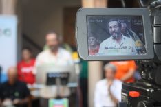 El candidato por la provincia de Córdoba, José Larios, durante su intervención. // Manuel Guerrero