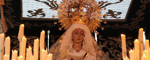 El Miércoles Santo arranca con el fervor y la esperanza de la Hermandad de La Columna, La Novia de Ronda ha procesionado por primera vez con un vestido verde , 12 Apr 2017 - 13:14