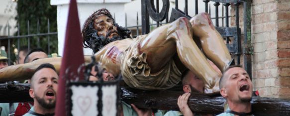 Sentimiento y dignidad en la estación penitencial del Ecce-Homo, El Grupo de Caballería de La Legión ha vuelto a ser un reclamo en el Jueves Santo rondeño, 14 Apr 2017 - 00:13