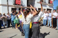 No faltaron los bailes y cantes que marcan la esencia de esta Hermandad. // CharryTV