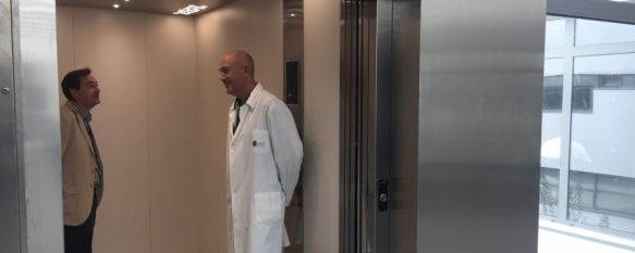 El nuevo ascensor montacamas tendrá un uso exclusivo para el traslado de pacientes. // CharryTV