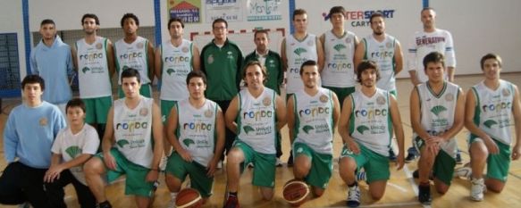 El C.B. Ronda apaliza al C.B. Pizarra y ya es líder, El equipo de Paco Troyano se impuso con rotundidad, 93-35, en su estreno liguero en el Pabellón de San Francisco, 24 Oct 2011 - 22:07