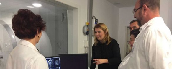 Ana Isabel González, delegada de Salud, ha visitado hoy las instalaciones. // CharryTV