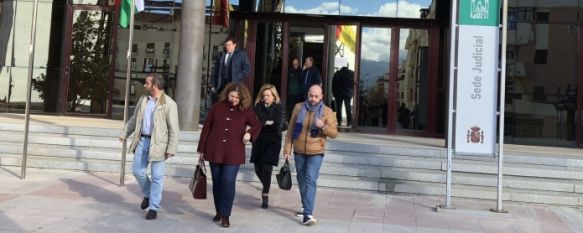 La alcaldesa de Ronda defiende su inocencia en su declaración por el caso Boda , Teresa Valdenebro afirma que desconocía el cambio de fecha en el acta del enlace matrimonial de la hija de su excompañero José María Jiménez , 26 Jan 2018 - 13:16