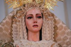 Primer plano de María Santísima de la Paloma // CharryTV