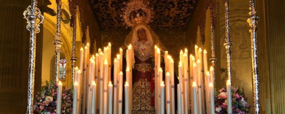 Amargura procesiona con una saya confeccionada con el traje de luces de Curro Romero, La Hermandad de Los Gitanos aplazó una hora su salida pero, a diferencia de Pollinica y Prendimiento, sí ha podido realizar su estación penitencial , 25 Mar 2018 - 21:53