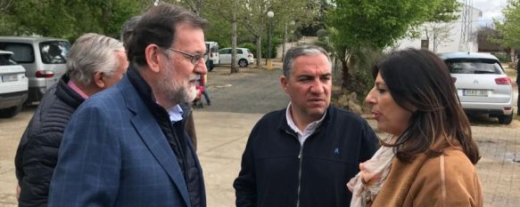 Mariano Rajoy elige Ronda para pasar el puente junto a su familia y Javier Arenas, El presidente del Gobierno ha recibido esta mañana antes de la manifestación al portavoz de la plataforma Autovía Ronda Ya, Pedro Porras, 29 Apr 2018 - 14:31