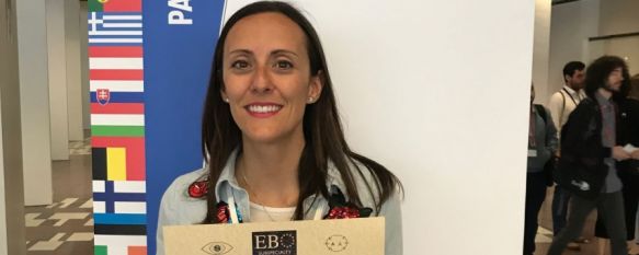 Una oftalmóloga rondeña consigue el Título Europeo en Oftalmología Pediátrica y Estrabismo, La doctora es una de las dos especialistas a nivel nacional que ha logrado obtener esta prestigiosa titulación tras enfrentarse a un exigente examen en París, 09 May 2018 - 19:55