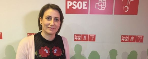 La candidata socialista sostiene que acabará con las restricciones al tráfico en el Puente Nuevo // CharryTV