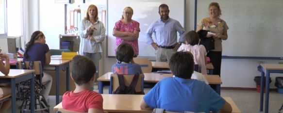 Comienza el curso escolar en Ronda para unos 3.000 alumnos de Educación Infantil y Primaria, El Colegio Virgen de la Cabeza, en la Barriada de la Dehesa, ha sido el centro escogido para la inauguración a cargo de la alcaldesa de Ronda, Teresa Valdenebro, 10 Sep 2018 - 19:11