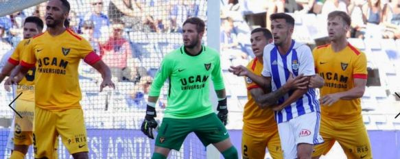 Harillo debuta con el UCAM Murcia con victoria ante el Decano en el Nuevo Colombino , El guardameta rondeño se mostró muy sobrio frente a un Recreativo de Huelva invicto hasta ayer , 24 Sep 2018 - 13:05