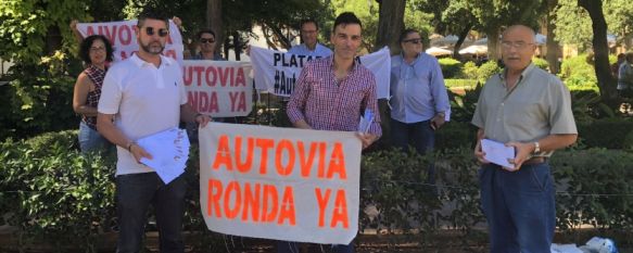 La plataforma Autovía Ronda Ya convoca a medio centenar de alcaldes el día 18 en APYMER , El colectivo pretende seguir sumando apoyos en las administraciones locales para exigir la necesaria mejora en las comunicaciones por carretera , 03 Oct 2018 - 19:13