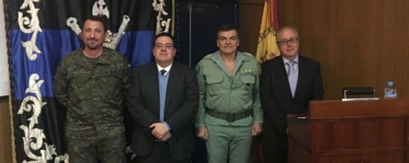 De izquierda a derecha, el Teniente Coronel Jefe de la USAC, José Luis Carrasco; Alfonso Espuche, director provincial del SEPE; Ramón Armada, Coronel Jefe del 4º Tercio y Manuel Pérez, subdirector provincial del SEPE  // CharryTV