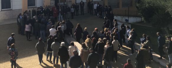 Arriate y Ronda, hermanados por el dolor en un inicio de semana negro para la comarca, Homenajean con un minuto de silencio a Manuel y Rafa, que fallecieron en la madrugada del domingo en un incendio y aparece el cuerpo sin vida de José Antonio Domínguez , 06 Nov 2018 - 15:49