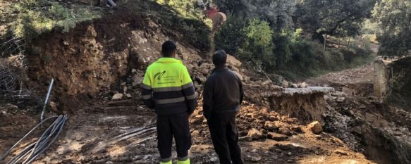 El camino del Tajo del Abanico es uno de los afectados en Ronda  // Manolo Guerrero 