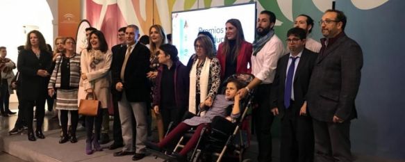 La Junta galardona en Málaga a Asprodisis en los Premios Andalucía Más Social , El proyecto premiado, Asprofácil - Comprendiendo el Mundo, promueve la accesibilidad cognitiva , 19 Dec 2018 - 17:08