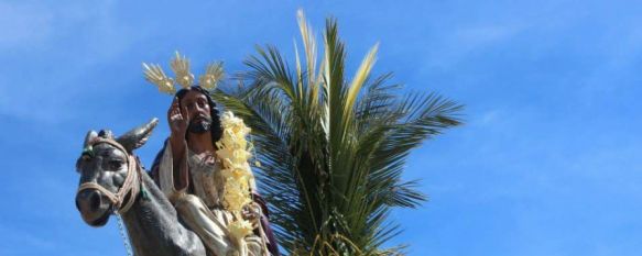 El Hermano Mayor de la Pollinica se muestra satisfecho con el proceso de la talla del nuevo Cristo, que previsiblemente se estrenará el próximo otoño. // Hermandad de la Pollinica