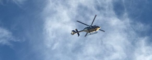 Un helicóptero ha rastreado las zonas de las detenciones desde primera hora de la mañana. // CharryTV