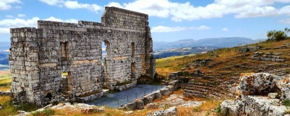 Investigación y conservación centran la hoja de ruta del Plan Director de Acinipo, El documento, presentado en la sede de la Fundación Unicaja en Málaga, destaca la necesidad de poner en valor las potencialidades del yacimiento arqueológico, 27 Mar 2019 - 19:54