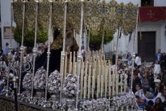 María Santísima de la Amargura acaparó todas las miradas en su salida al compás de los sones de la Banda de Música  // Juan Velasco