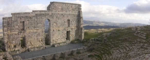 Algunas de estas piezas, según los arqueólogos oficiales, se asemejaban a las existentes en la antigua ciudad romana de Acinipo en el siglo I d.C. // Manolo Canto