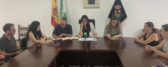 Benaoján sale en defensa de sus empresas del sector cárnico y anuncia movilizaciones , La alcaldesa, Soraya García, acusa a la Junta de crear alarma social por la alerta por listeriosis, con un único caso con un afectado de carácter leve y todavía sin confirmación, 13 Sep 2019 - 18:13