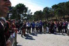 Jiménez entregará en la sede de la Junta de Andalucía 17.500 firmas de vecinos que suscriben la propuesta. // CharryTV