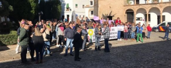 Manifestación el pasado octubre contra el cierre de ARDE. // CharryTV