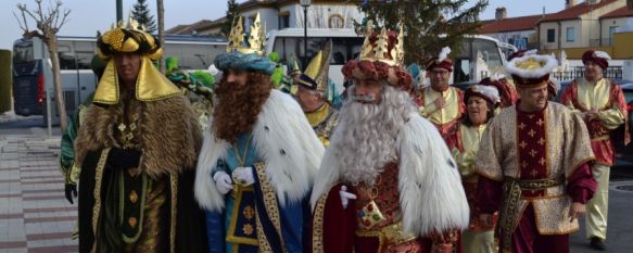 Los Reyes Magos llevan su magia a diversos colectivos sociales de la ciudad, Asociaciones como AROAL, la Unidad de estancia Diurna Catalina Guerrero o la Residencia Parra Grossi han recibido la visita de Sus Majestades de Oriente, 03 Jan 2020 - 17:49