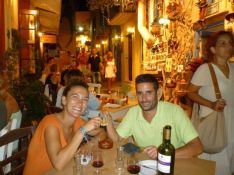 En la imagen la pareja durante su visita a Grecia en 2012. // El viaje me hizo a mí