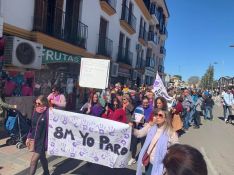 Cabecera de la manifestación que contó con la presencia de diversos representantes políticos. // CharryTV