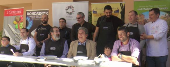 Imagen de los miembros del jurado, empresarios del sector de la restauración y la gastronomía entre otros. // CharryTV