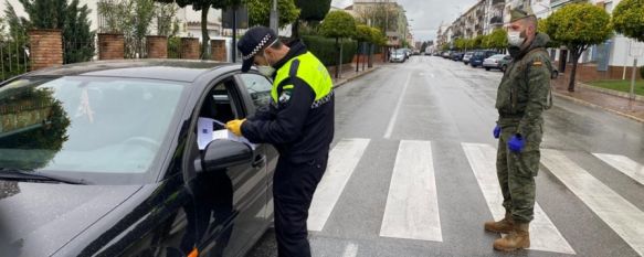 La Policía Local ha anunciado que, junto con un grupo de miembros de la Legión, vigilará en la jornada de hoy el cumplimiento de esta medida.  // CharryTV