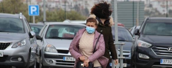 Avilés destaca que la población general está cumpliendo adecuadamente las medidas de prevención. // Manolo Guerrero