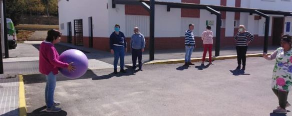 Los miembros de Asprodisis cuentan con todas las medidas de seguridad para afrontar el confinamiento, en este caso en la residencia de la entidad. // Asprodisis