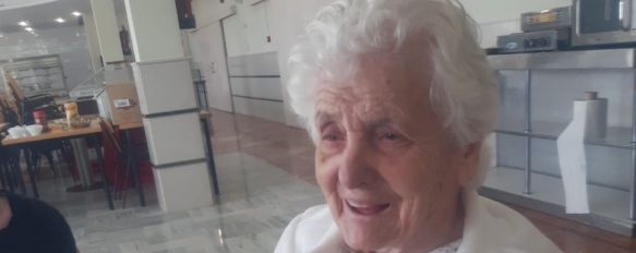 Imagen de la súper abuela rondeña, a punto de cumplir 107 años, hace escasos días en la residencia Tiempo Libre de La Línea de la Concepción // CharryTV