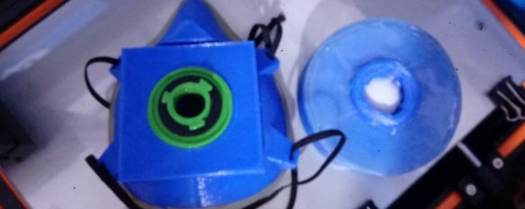 Un joven rondeño elabora máscaras artesanales con su impresora 3D, Alejandro Badillo, de 23 años, comenzó a fabricarlas para su familia y ya ha entregado varias unidades a profesionales expuestos al público, como los sanitarios , 27 Apr 2020 - 12:04