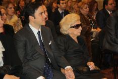 A la derecha, Mercedes Junco, viuda de Antonio Sánchez Gómez. // CharryTV