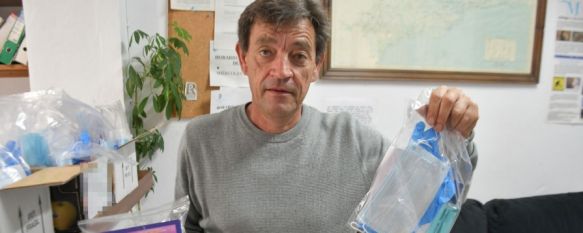 El alcalde de Algatocín, José Manuel López, ha informado de que se repartirán un total de 500 kits casa por casa. // José Gallardo El alcalde de Algatocín, José Manuel López, ha informado de que se repartirán un total de 500 kits casa por casa. // José Gallardo