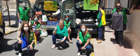 Siete trabajadores de la ONCE de Ronda se han encargado de adquirir los productos, de los que buena parte se han destinado a las familias a las que atiende el grupo 