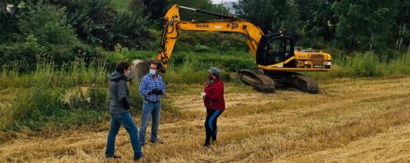 Comienzan los trabajos de mejora en el Guadalevín, afectado por el temporal de 2018, La Consejería de Agricultura ha impulsado la actuación a petición del Consistorio para ensanchar y limpiar el cauce en el puente de la vía entre Ronda y Benaoján, 12 May 2020 - 11:36