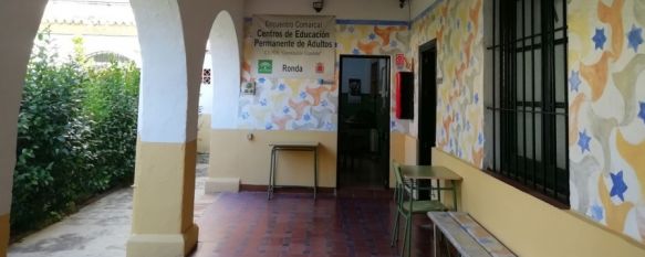 El CEntro de Educación Permanente de Adultos se ubica junto al Centro de Profesorado de Ronda en Calle Lauría. // CharryTV