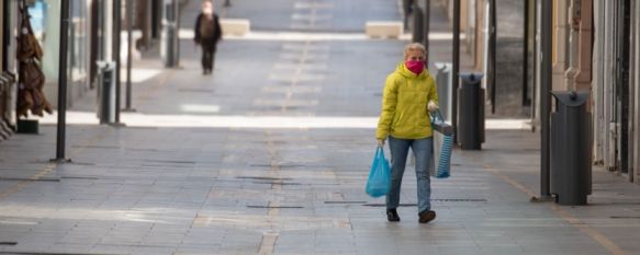 A partir del 21 de junio aquellos ciudadanos que no lleven mascarilla en las circunstancias exigidas podrán enfrentarse a una sanción de 100€. // Pedro Chito