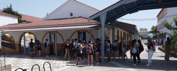 Un total de 329 alumnos se presentan en Ronda desde hoy a Selectividad, El Instituto Rodríguez Delgado acogerá hasta el jueves la prueba de acceso a la Universidad bajo estrictas medidas de seguridad, 07 Jul 2020 - 17:07